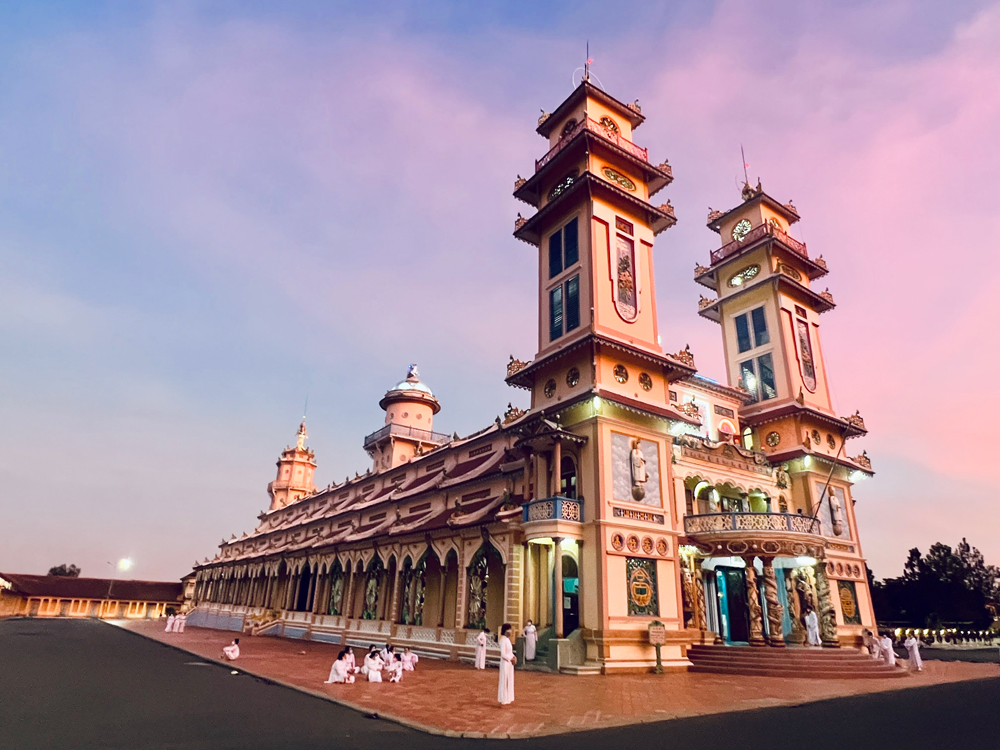 Du Xuân cầu an, phải đến miền đất thiêng Tây Ninh - 2
