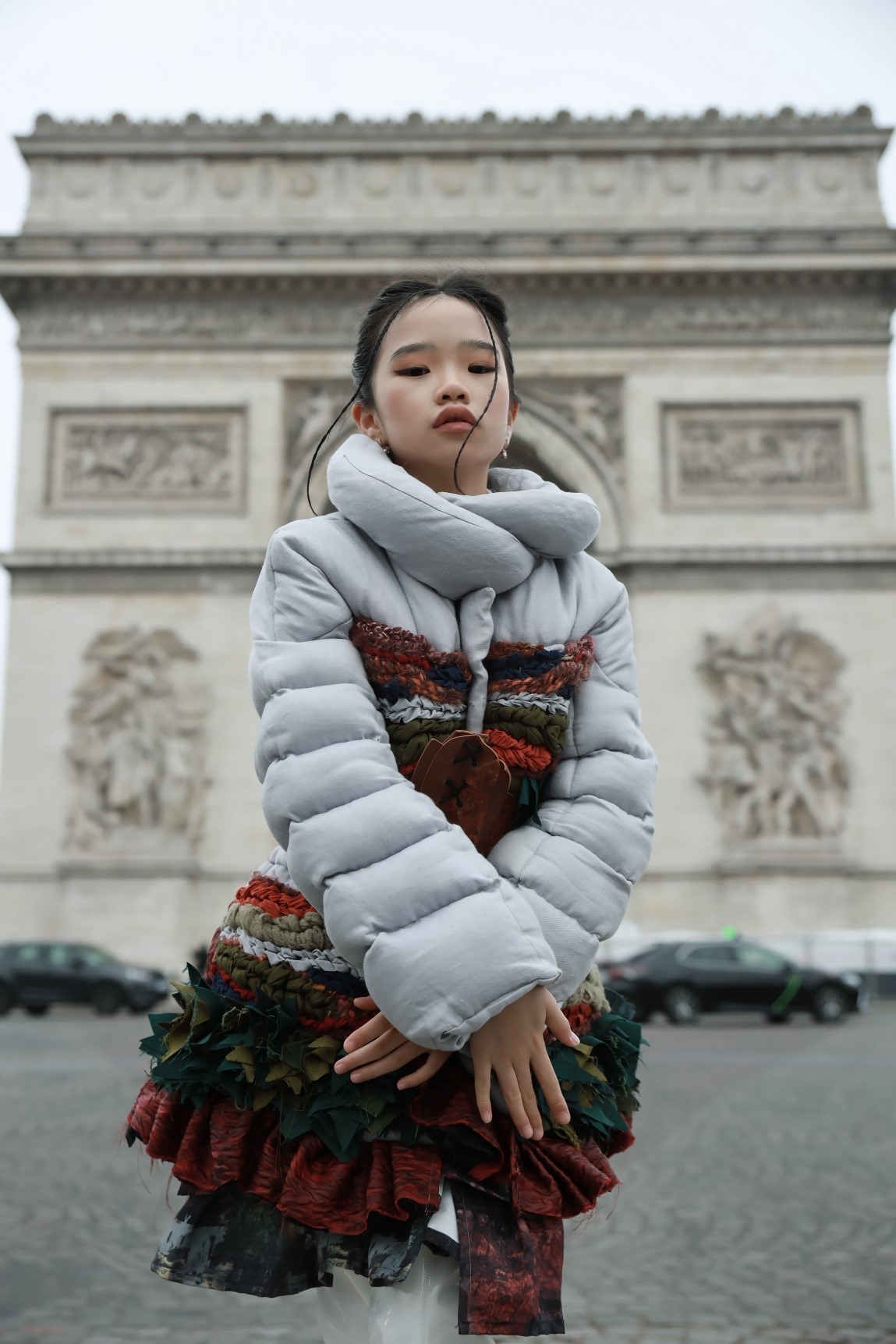 Bùi Hoàng Hạ An – người mẫu nhí Việt Nam trình diễn tại Paris fashion week - 3