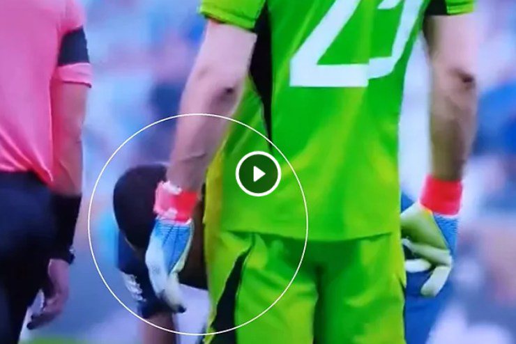 Tin mới nhất bóng đá tối 4/1: Mkhitaryan gọi Mourinho là HLV “cứng” nhất - 2