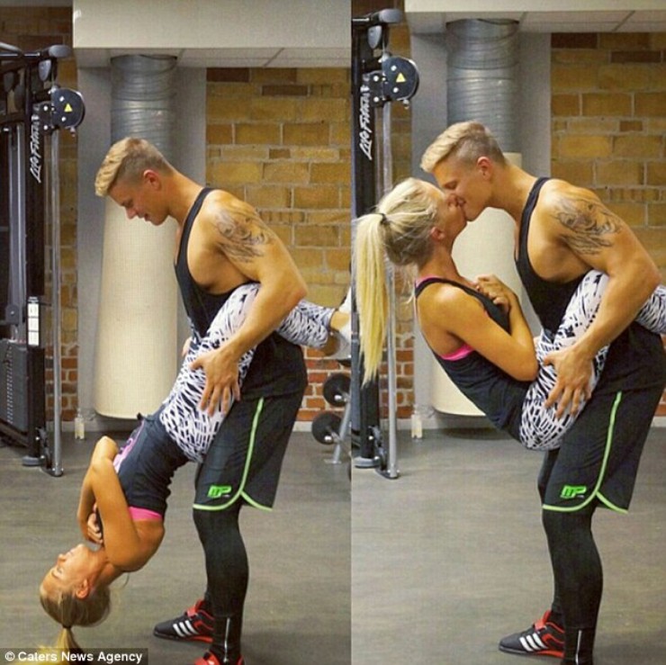 Cặp đôi khiến thế giới gym ngưỡng mộ: Mỗi động tác 1 nụ hôn ngọt ngào - 1