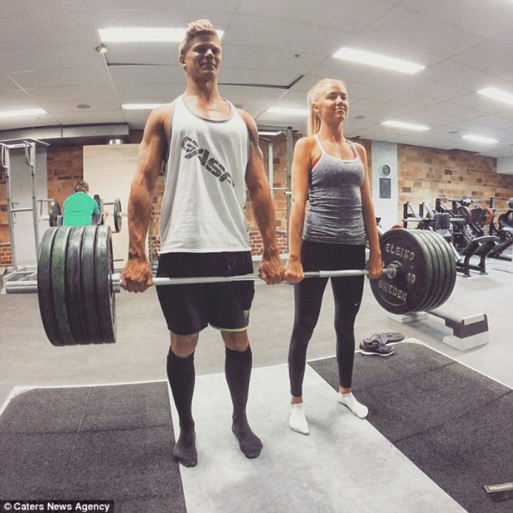Cặp đôi khiến thế giới gym ngưỡng mộ: Mỗi động tác 1 nụ hôn ngọt ngào - 3
