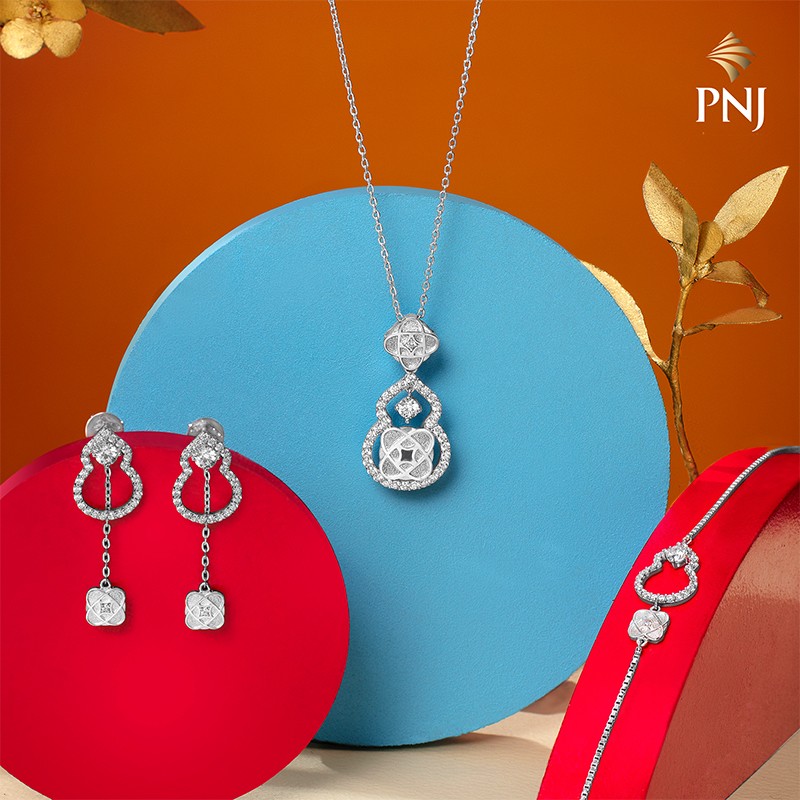 Bộ sưu tập trang sức nhất định phải sắm để nhan sắc thăng hạng đón Tết  - 3