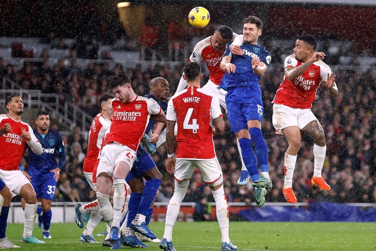 Nhận định trận HOT hôm nay: Đại chiến West Ham - Arsenal, Barcelona gặp "đối dễ" - 1