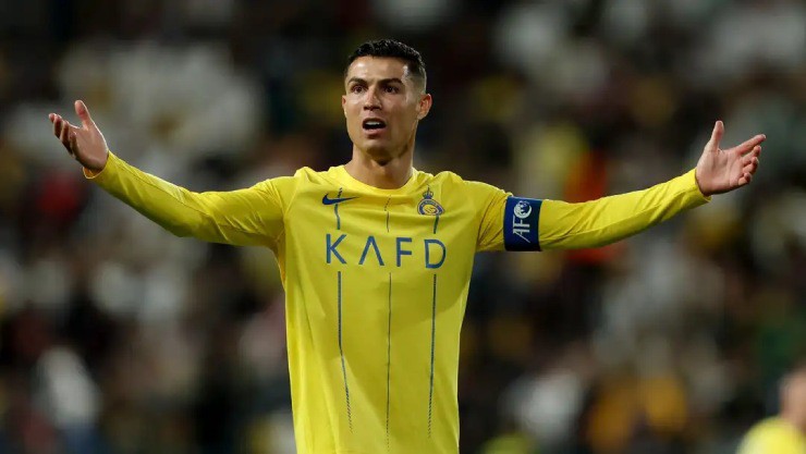 Đội Ronaldo thua sốc ở Cúp C1 châu Á, CR7 thách thức fan đối thủ - 1