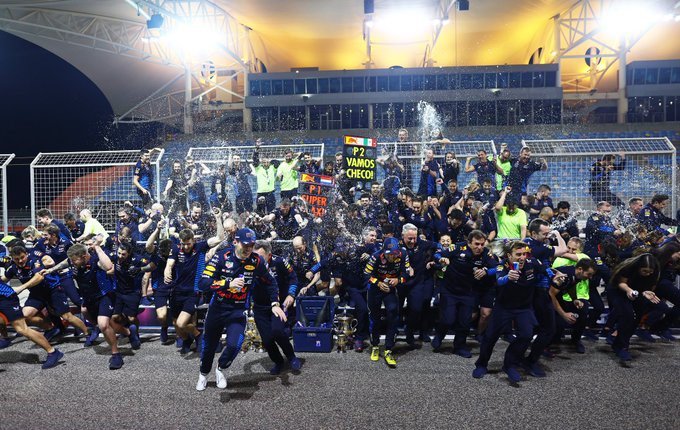Đua xe F1, thống kê Bahrain GP: Red Bull ngang hàng Williams, Verstappen có thêm cột mốc mới - 1