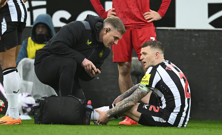 Tin mới nhất bóng đá tối 8/3: Newcastle đón tin dữ trước 2 trận gặp Chelsea và Man City - 1