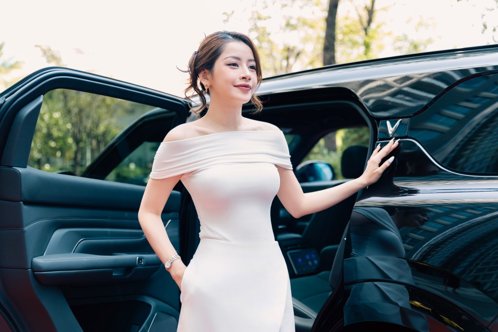 Chi Pu, Á hậu Phương Anh tiết lộ lý do tậu xe điện VinFast - 3