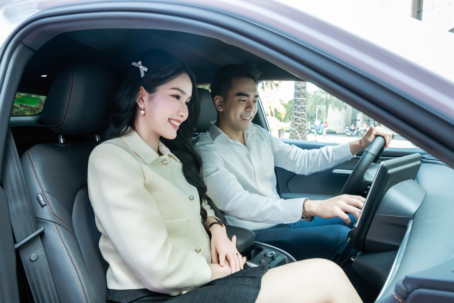 Chi Pu, Á hậu Phương Anh tiết lộ lý do tậu xe điện VinFast - 5