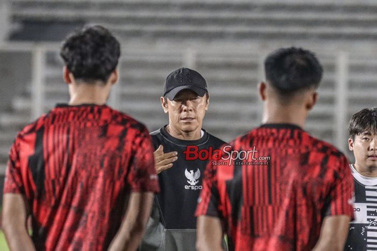 Indonesia vắng 4 SAO nhập tịch trước trận gặp ĐT Việt Nam, HLV Shin Tae Yong nói gì? - 1