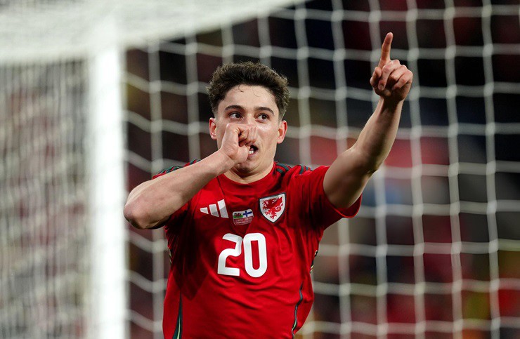 Kết quả bóng đá Xứ Wales - Phần Lan: Cựu SAO MU lập công, vé chung kết về tay (Play-off EURO) - 1