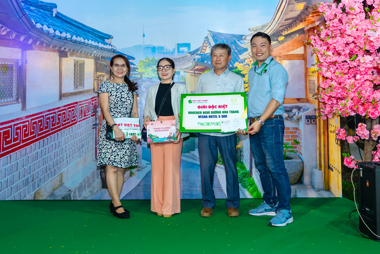 Đất Việt Tour mang đến “cơn mưa ưu đãi” tại Ngày hội Du lịch TP.HCM 2024 - 1