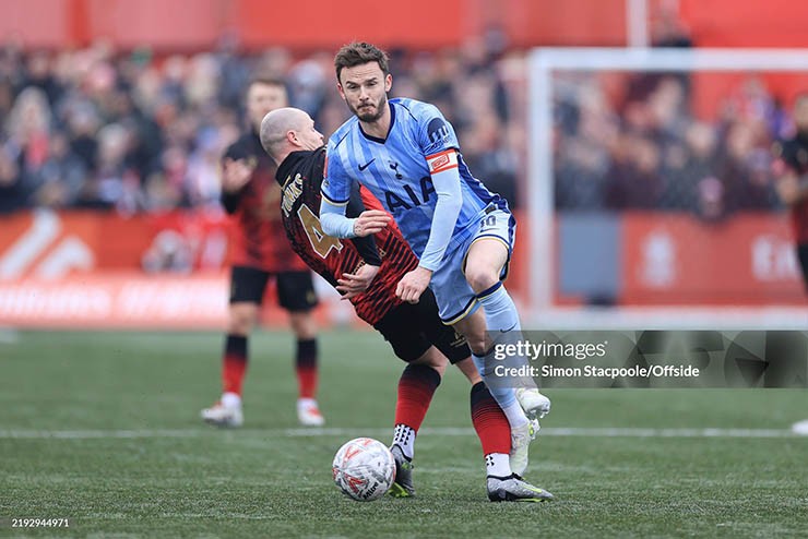 Kết quả bóng đá Tamworth - Tottenham: Kịch tính hiệp phụ, vỡ vụn đáng tiếc (FA Cup) - 1