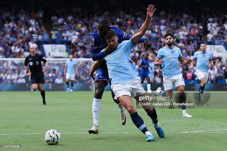 Man City thua đơn thiệt kép: Trụ cột chấn thương, HLV Guardiola âu lo đấu Chelsea - 2