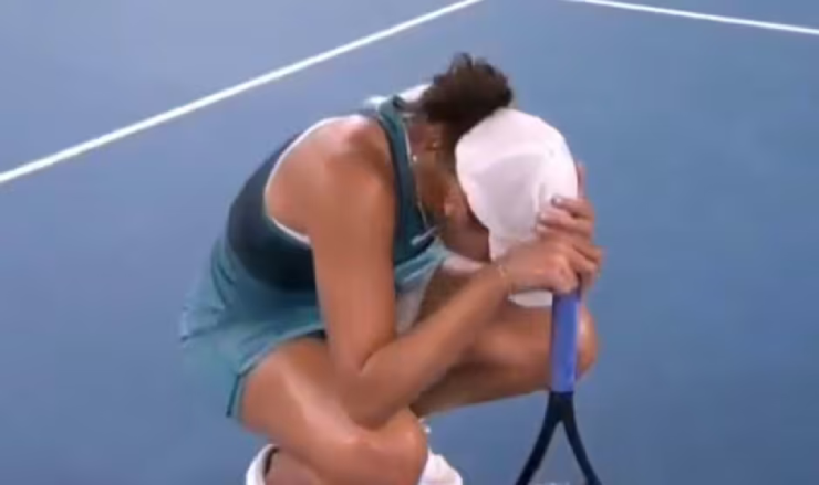 Madison Keys tạo kỳ tích hạ Swiatek, chồng huấn luyện kiểu khắc nghiệt - 1