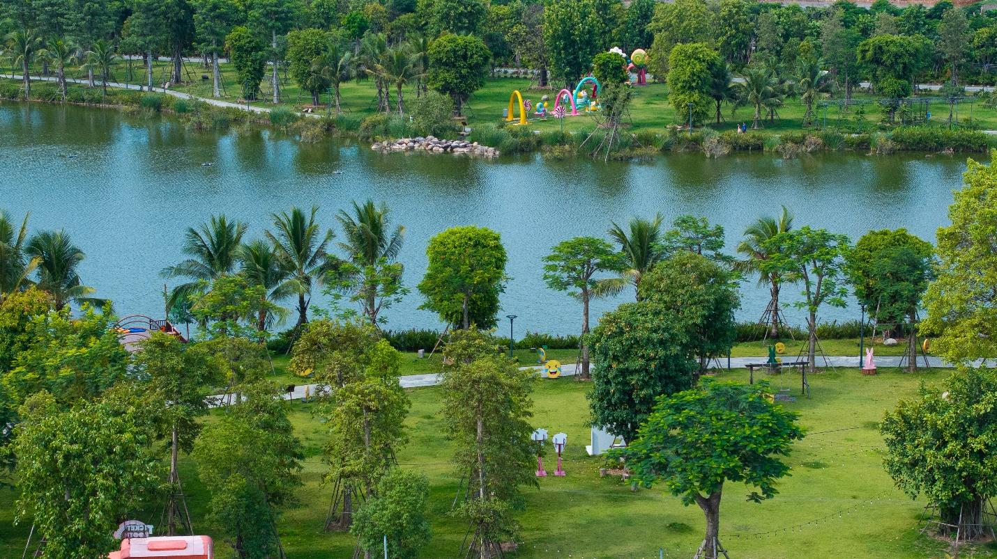 Du xuân Eco Central Park 2025: Nghe Duy Mạnh song ca cùng con gái tại sự kiện “Tự hào xứ Nghệ” - 7