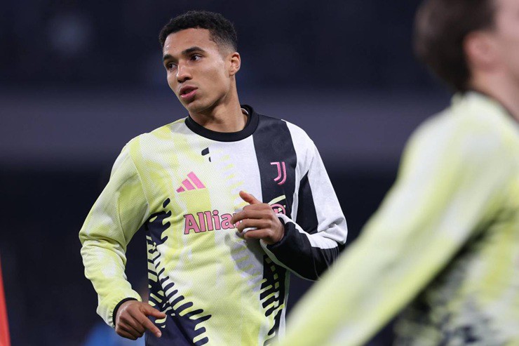 Tin mới nhất bóng đá tối 6/2: MU xác nhận Lisandro Martinez chấn thương dây chằng - 2