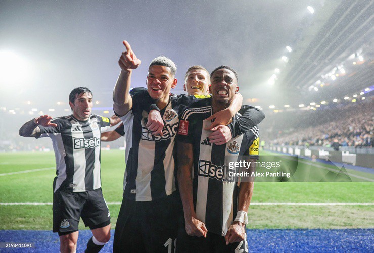 Tin mới nhất bóng đá sáng 9/2: Newcastle ngược dòng thắng kịch tính ở FA Cup - 1