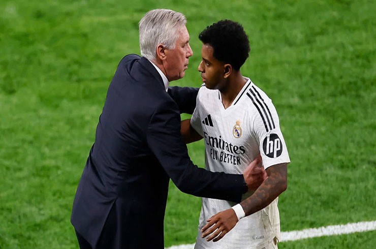Họp báo Real đấu Man City: HLV Ancelotti đề cao Pep, tin tưởng dàn sao trẻ - 2