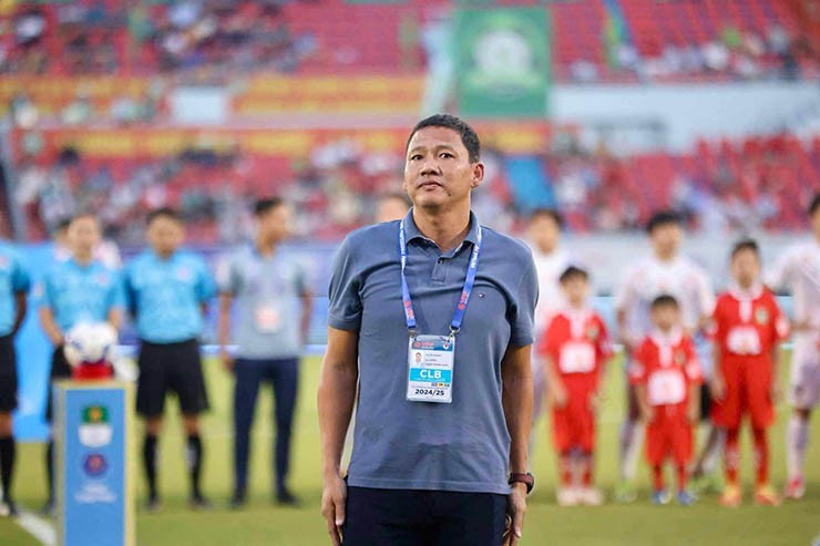 Người hùng AFF Cup của ĐT Việt Nam bật khóc ngày chia tay CLB Bình Phước - 4