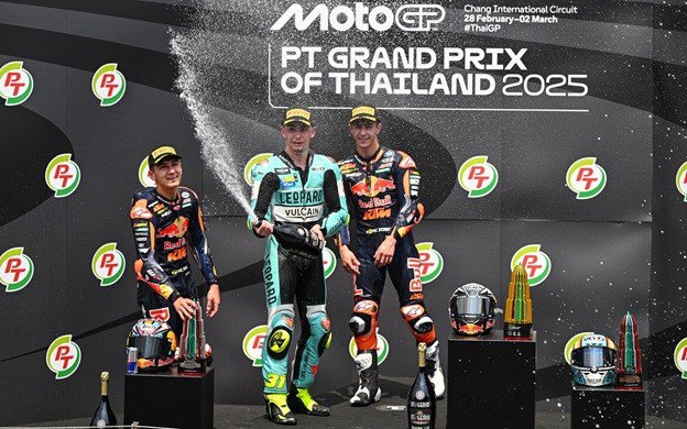 Đua xe MotoGP, Thailand GP: Vắng bóng nhà vô địch, Marquez "mở bát" thành công - 1