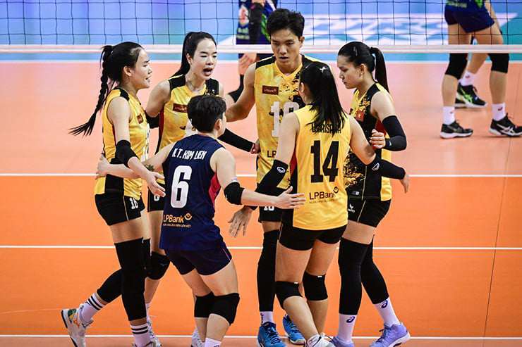 Đại chiến bóng chuyền nữ VN: Bích Tuyền tỏa sáng trước đoàn quân HLV Tuấn Kiệt - 1
