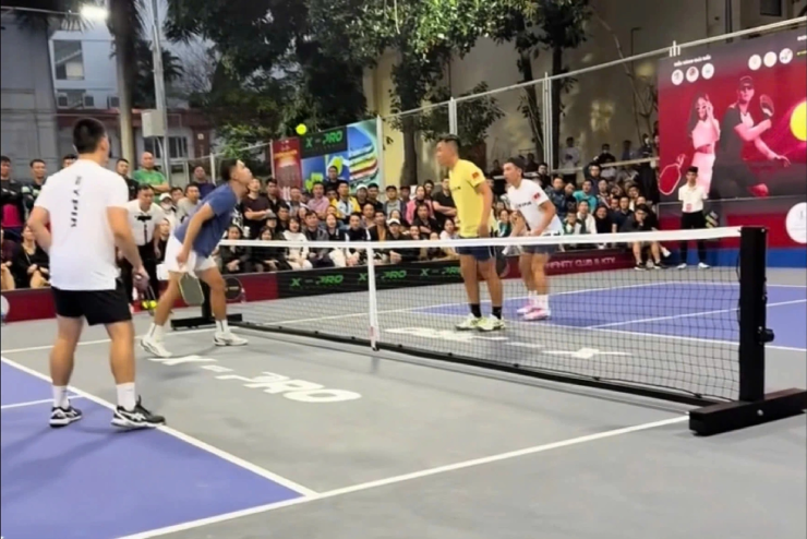 Tranh cãi trên sân pickleball, Trịnh Linh Giang ghi điểm bằng mồm có đúng? - 1