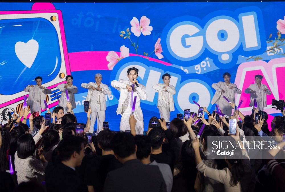Isaac khuấy động sân khấu Goldgi SIGNATURE bằng một “concert thu nhỏ” - 5