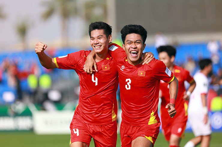 U23 Việt Nam so tài U23 Trung Quốc: Làm thế nào để hạ gục "lá chắn thép" Li Hao? - 3