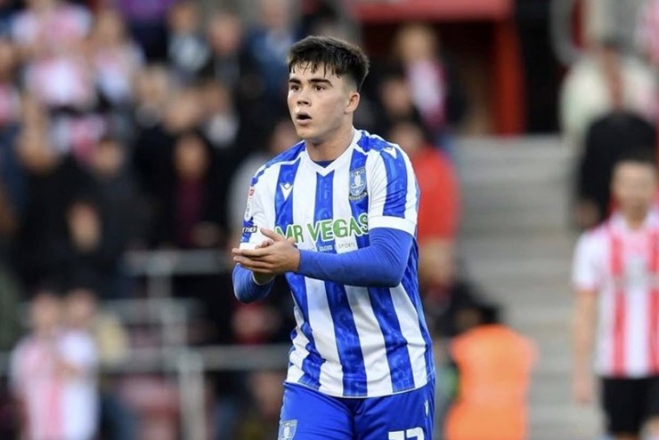 Tin mới nhất bóng đá sáng 23/1: MU cho 2 sao trẻ đi nghiệp - 1