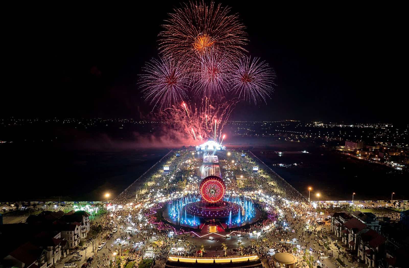 Sun Group tài trợ Hà Nam (Ninh Bình) bắn pháo hoa chào đón năm mới 2026 - 3