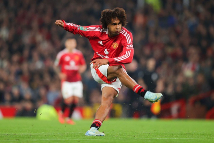 Trận MU - Fulham vắng nhiều cầu thủ quan trọng, HLV Carrick dùng ai thay Dorgu? - 2