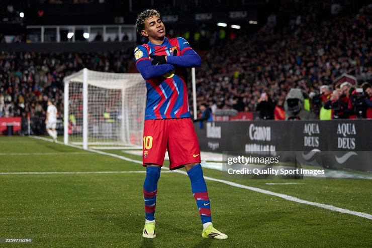 Yamal không ngừng ghi bàn, chạm cột mốc chưa từng có ở Barcelona - 1