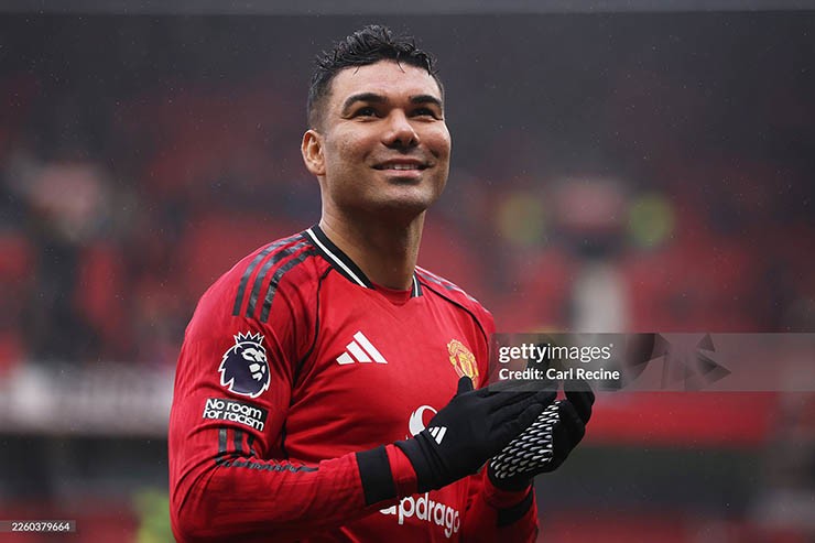 Casemiro hóa thân thành động cơ vĩnh cửu, "cháy hết mình" trong mùa cuối cho MU - 1