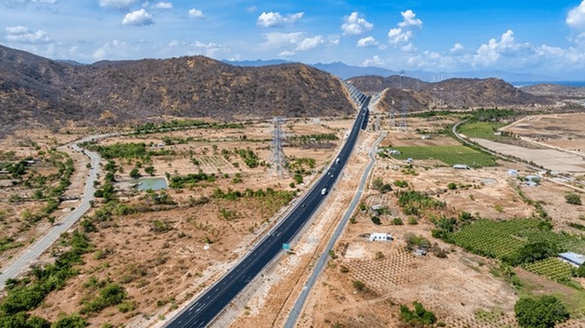 Hạ tầng cao tốc thúc đẩy dịch vụ vận tải hành khách tuyến Sài Gòn – Phan Thiết tăng trưởng mạnh - 1