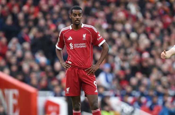 Liverpool, Newcastle nguy cơ thay HLV: Hiệu ứng domino từ "bom xịt" Isak - 2