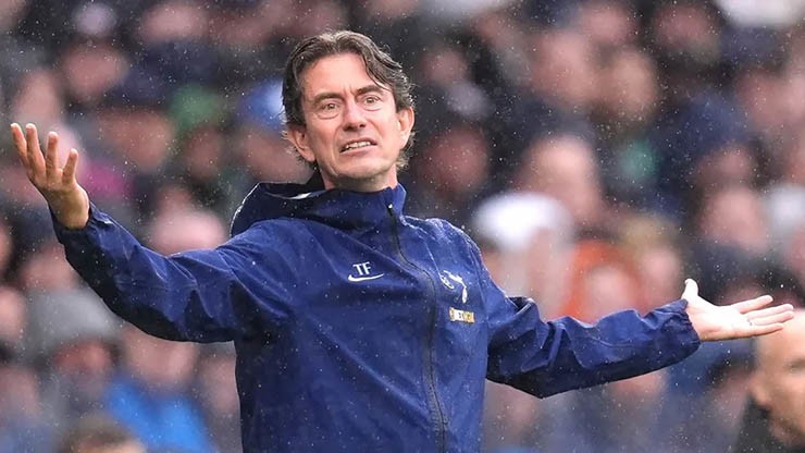 CHÍNH THỨC: Tottenham sa thải HLV Thomas Frank - 1