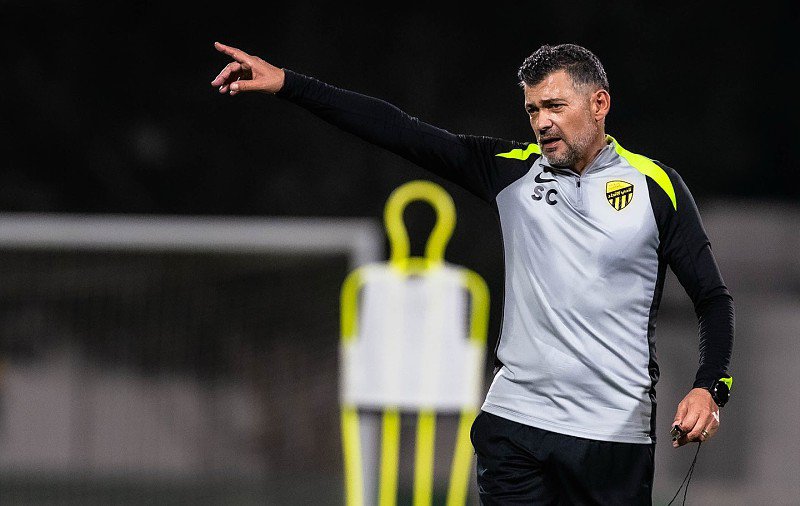 Ronaldo sắp trở lại: Đối thủ nghi giải Ả Rập xử ép để Al Nassr vô địch - 1