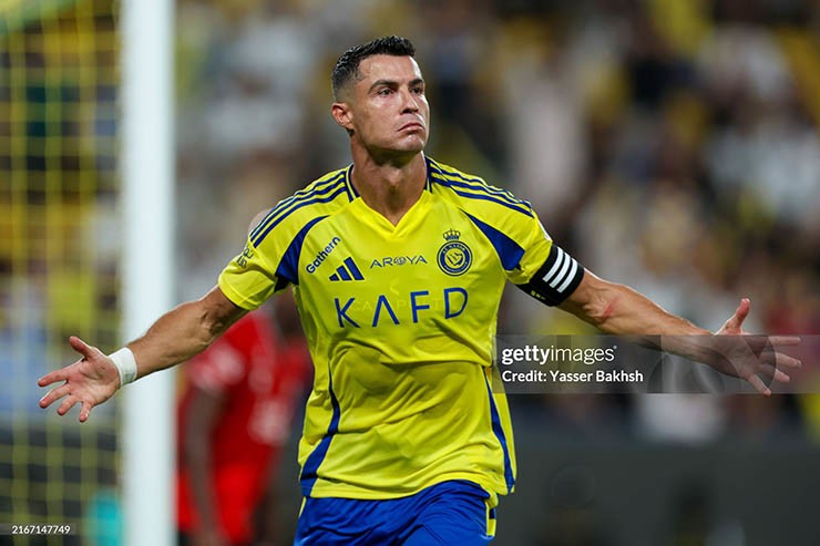 Ronaldo sắp trở lại: Đối thủ nghi giải Ả Rập xử ép để Al Nassr vô địch - 2