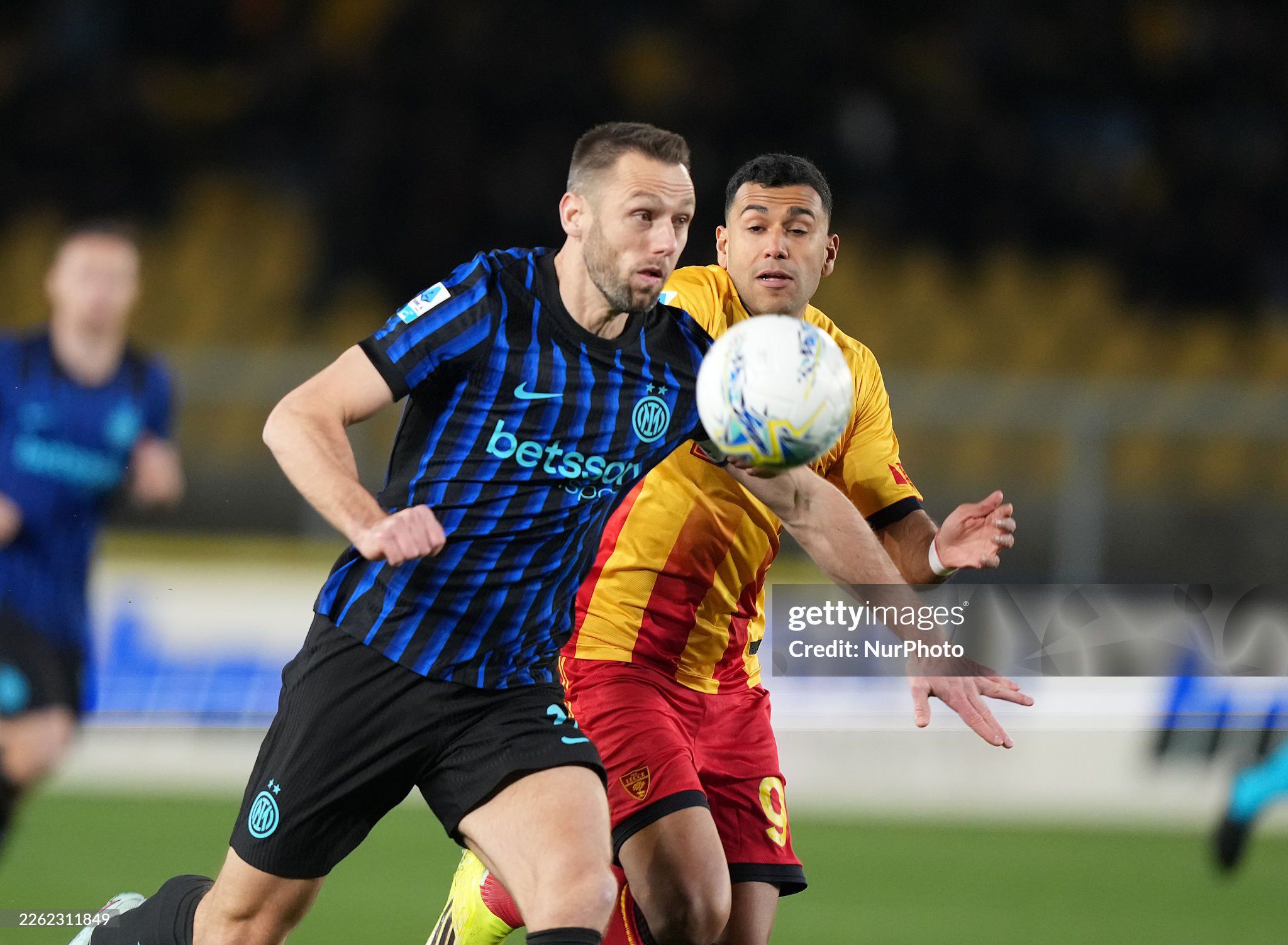 Video bóng đá Lecce - Inter Milan: Bản lĩnh đội đầu bảng, đua Scudetto hấp dẫn (Serie A) - 1
