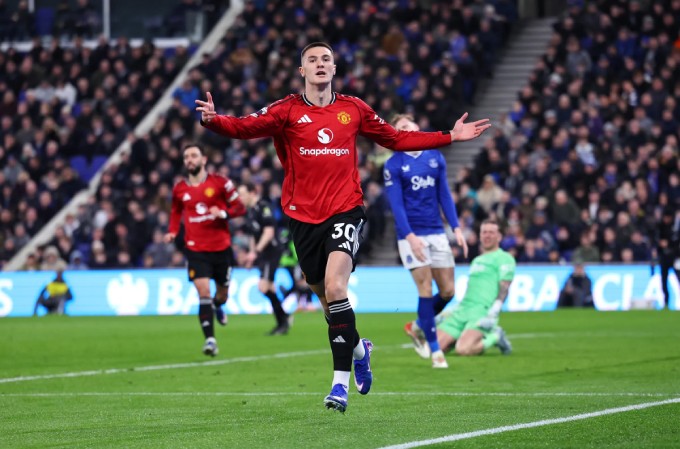 MU đua vé C1: Lịch 5 trận tới ra sao, có vượt Aston Villa chiếm top 3? - 1