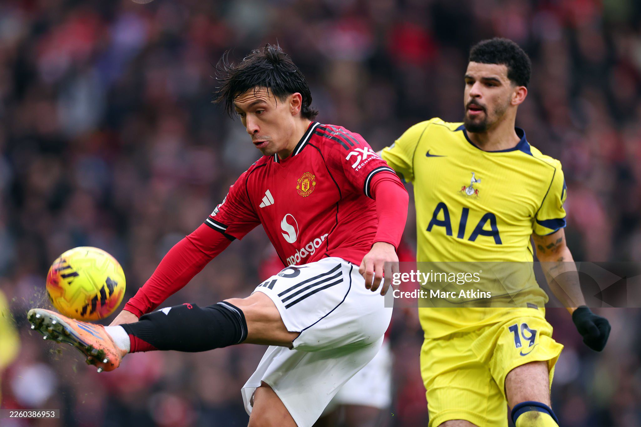 MU trả giá đắt cho chiến thắng Everton, Martinez và Mbeumo chấn thương ra sao? - 2