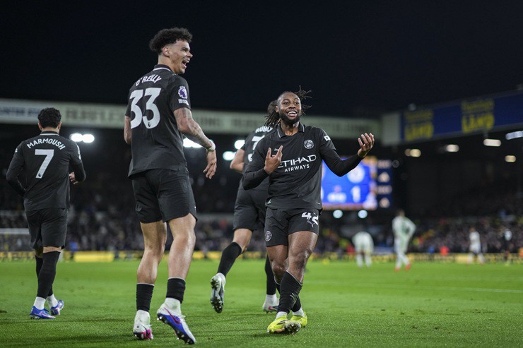 Semenyo hóa "sát thủ vòng cấm", giúp Man City giảm phụ thuộc vào Haaland - 1