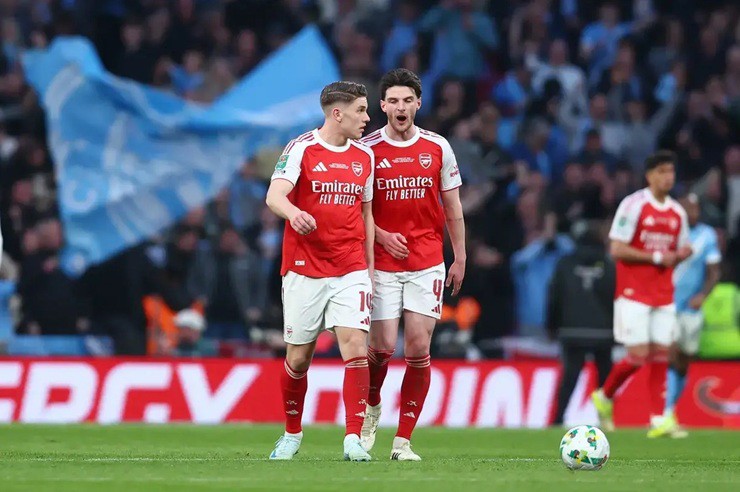 Ngoại hạng Anh nghỉ 3 tuần: Arsenal thấp thỏm, "liều thuốc" cho Liverpool - Chelsea - 1