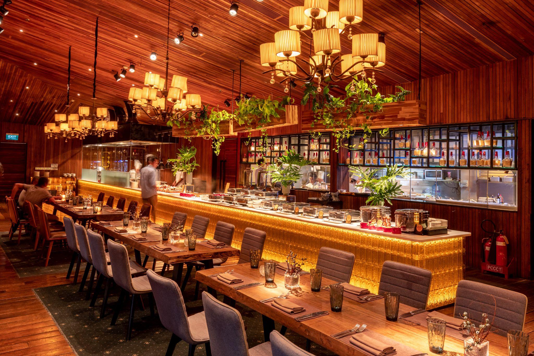 The LOG - Nhà hàng buffet hải sản độc đáo giữa lòng Sài Gòn - 1