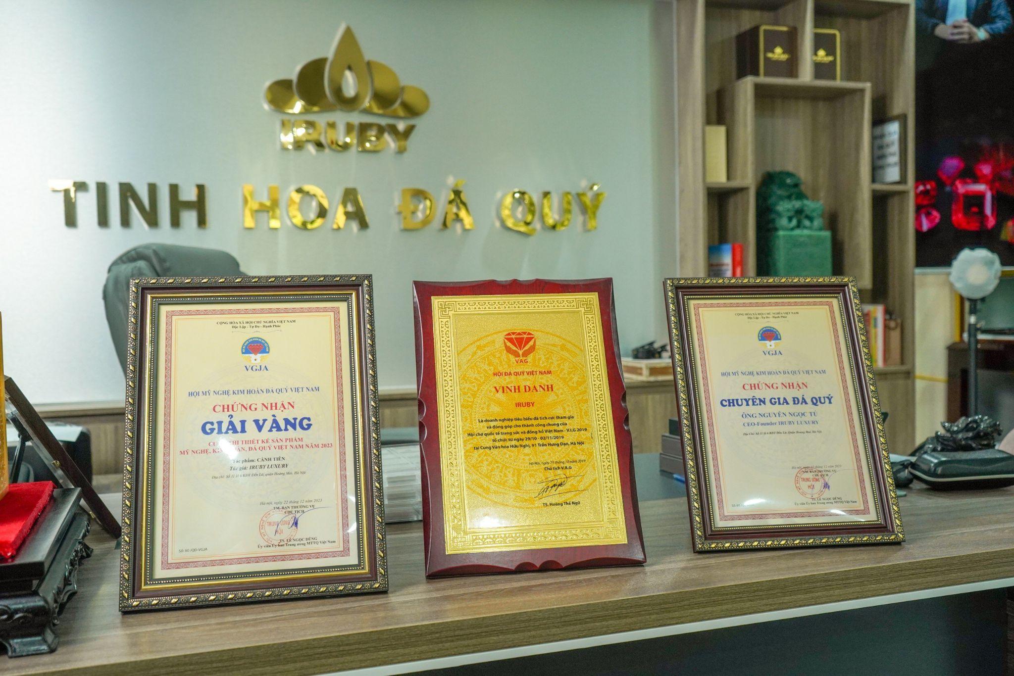 IRUBY thương hiệu cao cấp luxury về trang sức đá quý tại Việt Nam - 3