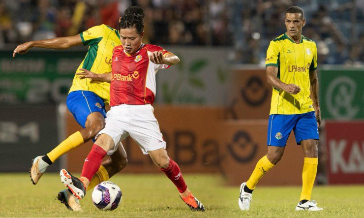 Huỳnh Đức, Hồng Sơn so tài Rivaldo và huyền thoại Brazil trong trận cầu 8 bàn - 1
