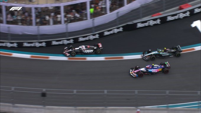 Đua xe F1, Miami GP: Verstappen đoạt pole cùng chiến thắng Sprint - 2
