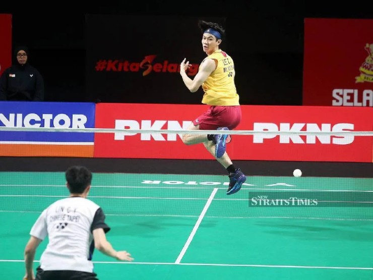 "Lee Chong Wei mới" gặp rắc rối, liên đoàn cầu lông Malaysia phải chi tiền "ngược đời" - 1