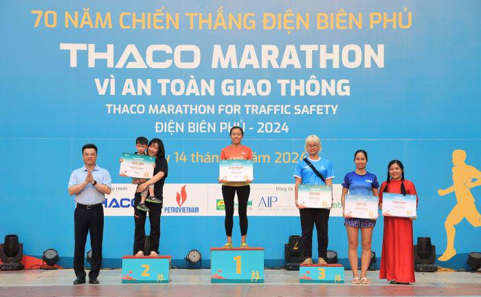 Nóng nhất thể thao tối 14/4: Lê Thị Hằng vô địch giải marathon Điện Biên Phủ 2024 - 1