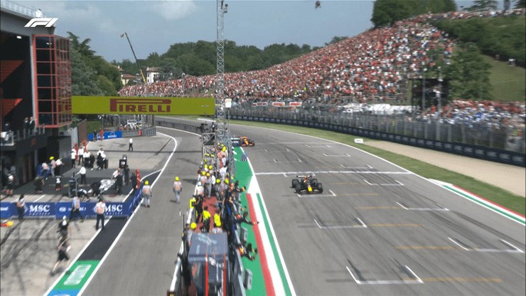 Đua xe F1, Emilia Romagna GP: Verstappen có chiến thắng kịch tính trước Norris - 3
